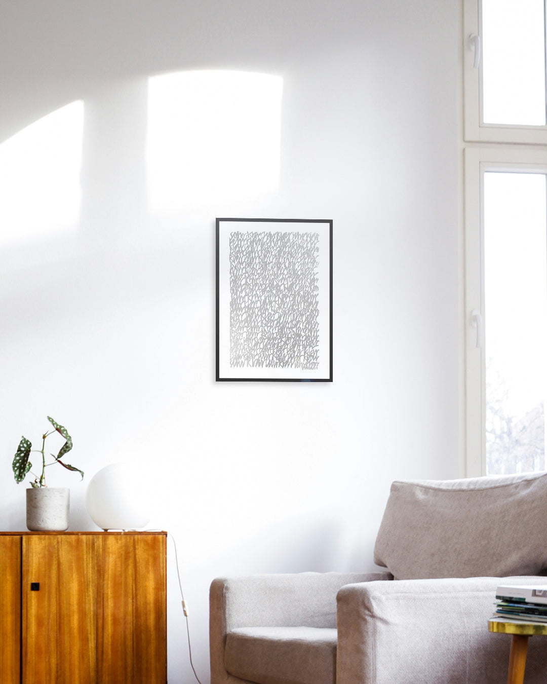 Siebdruck »sehr klar« als gerahmte Wandkunst im Wohnzimmer; signierte Originalgrafik im Format DIN A3.